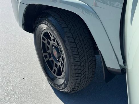 Certified 2023 Toyota 4Runner TRD Off-Road Premium w/ Moonroof Package AWD/4WD image 30