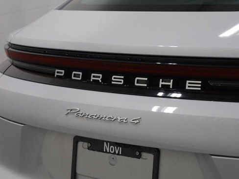 New 2025 Porsche Panamera 4 image 9