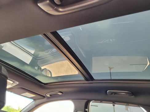 Used 2025 Genesis GV70 2.5T w/ Sport Prestige Package image 13