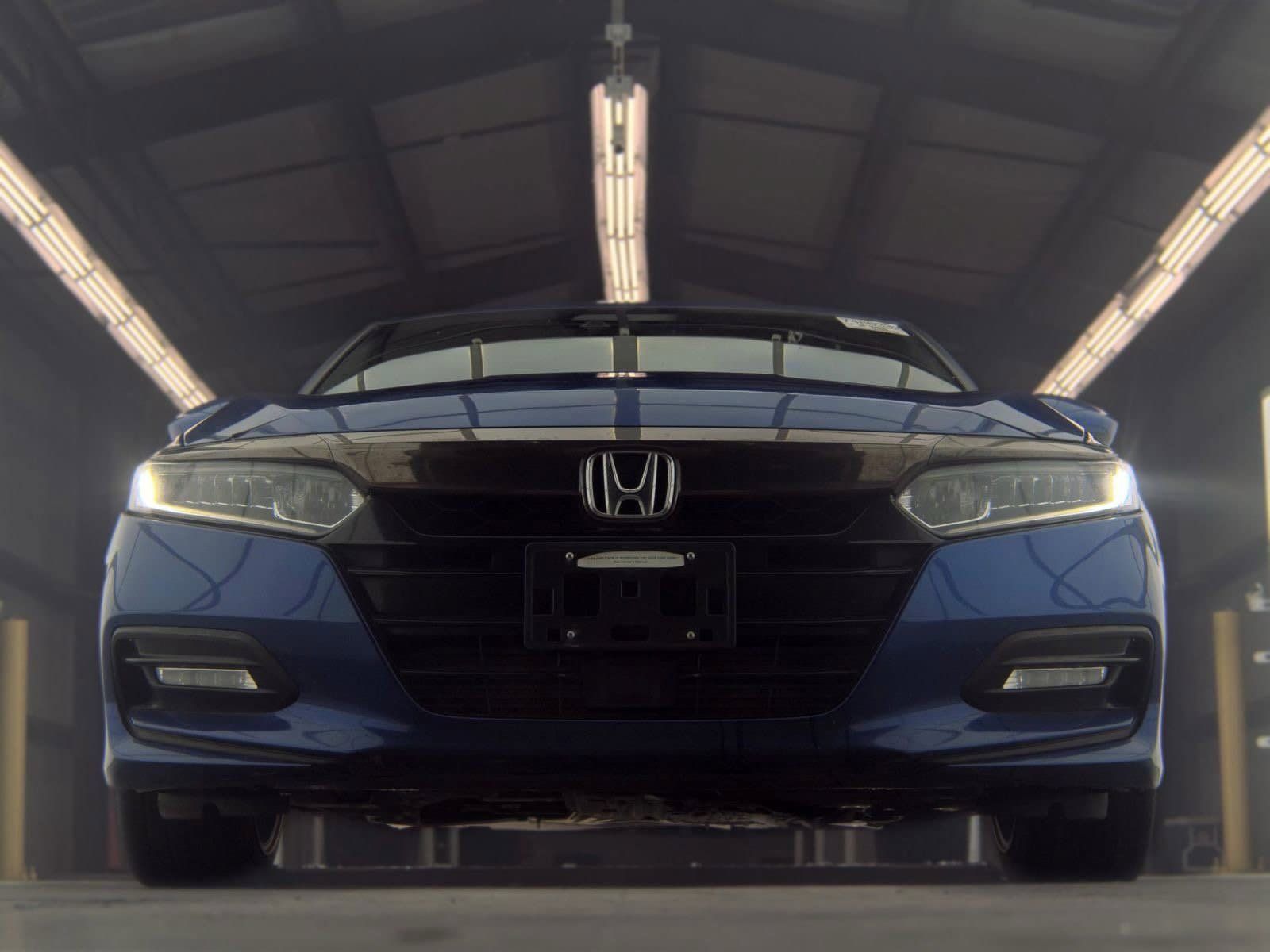 Used 2018 Honda Accord Sport image 17