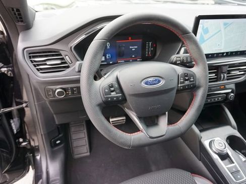 Certified 2023 Ford Escape ST-Line w/ Tech Pack #1 FWD image 11