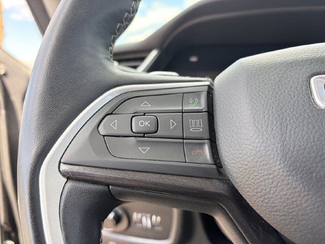 Used 2022 Jeep Grand Cherokee Laredo w/ Luxury Tech Group I AWD/4WD image 22