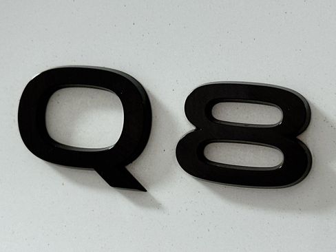 Used 2024 Audi Q8 e-tron Premium image 10