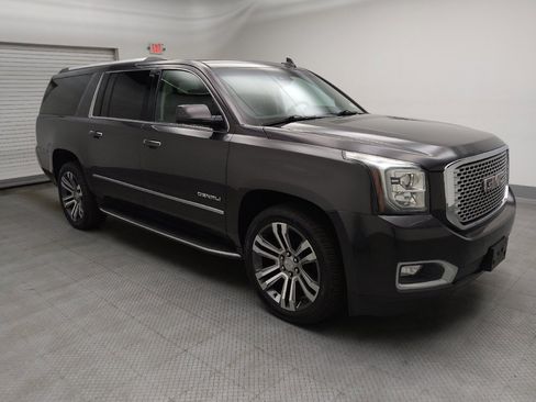Used 2017 GMC Yukon XL Denali w/ Open Road Package AWD/4WD image 11