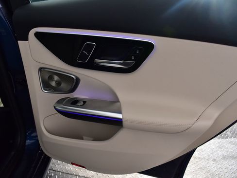 Certified 2025 Mercedes-Benz C 300 4MATIC Sedan image 35