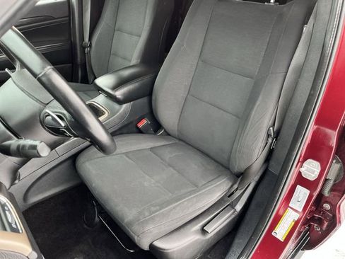 Used 2016 Jeep Grand Cherokee Laredo image 15