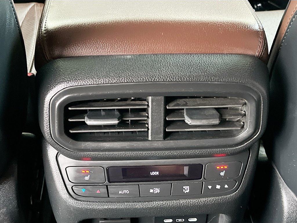 Used 2025 Honda Pilot Elite image 27
