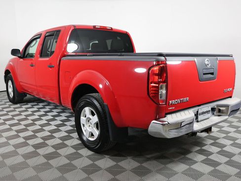 Used 2007 Nissan Frontier SE w/ Power Pkg AWD/4WD image 4