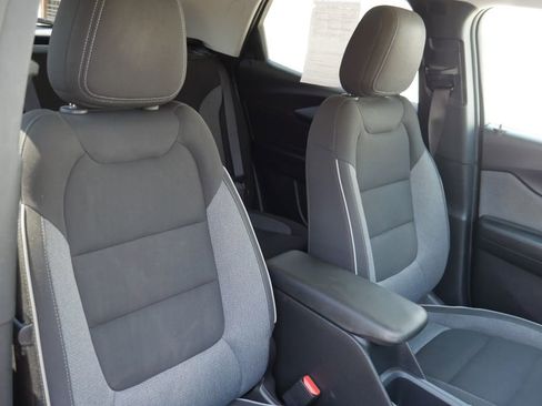 Used 2023 Chevrolet TrailBlazer LT w/ Convenience Package FWD image 22