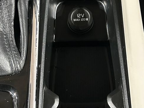 Used 2020 Volvo XC90 T5 Momentum w/ Protection Package Premier AWD/4WD image 92