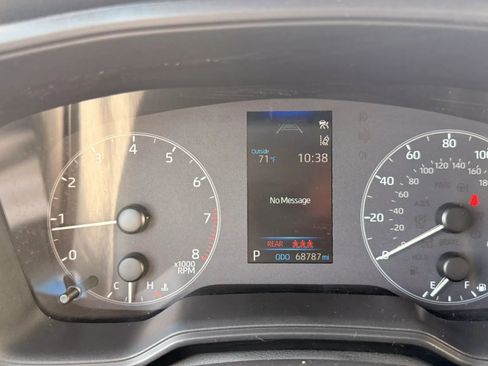 Used 2023 Toyota Corolla LE image 21