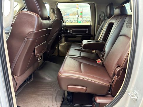 Used 2018 RAM 3500 Laramie Longhorn w/ Convenience Group image 30