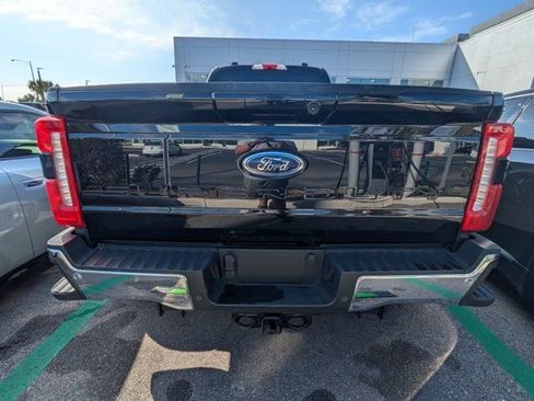 Used 2025 Ford F350 Lariat image 3