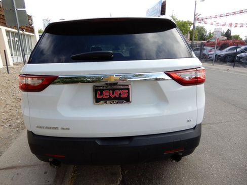 Used 2020 Chevrolet Traverse LT w/ LT Premium Package AWD/4WD image 6