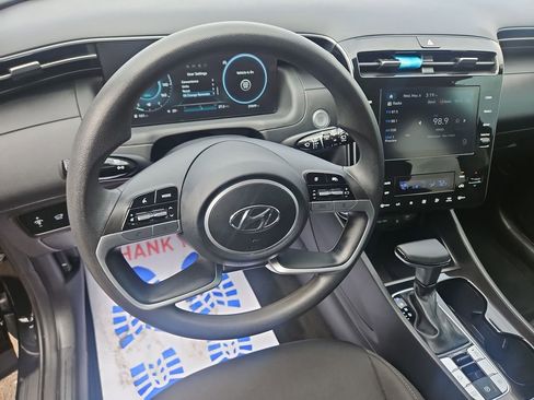 Used 2024 Hyundai Tucson SEL FWD image 13