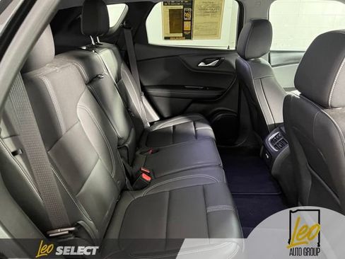 Used 2024 Chevrolet Blazer LT FWD image 16