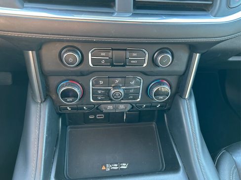 Used 2023 Chevrolet Suburban Z71 w/ Luxury Package AWD/4WD image 23