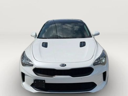 Used 2019 Kia Stinger w/ Sun & Sound Package AWD/4WD image 8