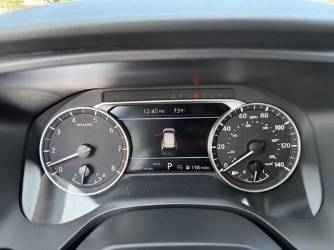 Certified 2025 Nissan Rogue SV image 6