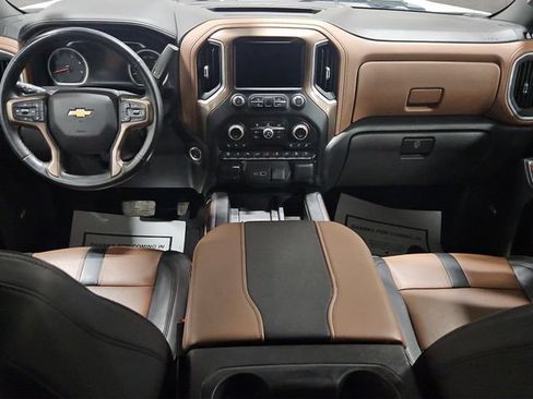Used 2023 Chevrolet Silverado 3500 High Country w/ Z71 Off-Road Package AWD/4WD image 2