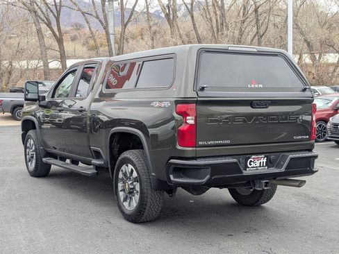 Used 2022 Chevrolet Silverado 2500 Custom w/ Custom Value Package image 8