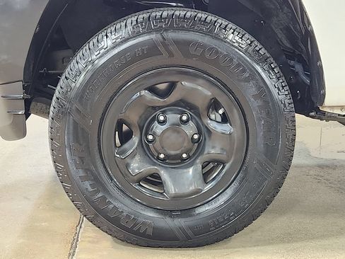 Used 2020 Toyota Tacoma SR RWD image 25