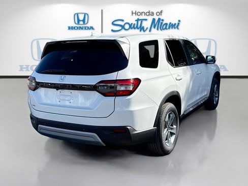 New 2025 Honda Pilot EX-L image 7