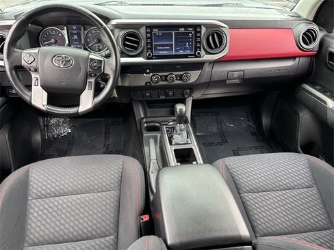 Used 2022 Toyota Tacoma SR5 image 8