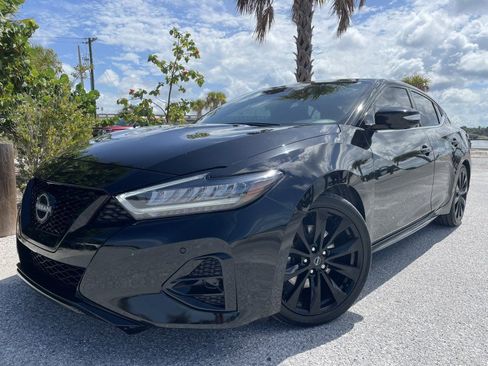Used 2023 Nissan Maxima SR w/ Sport Mat Group FWD image 1