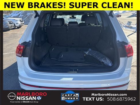 Used 2024 Volkswagen Tiguan SE R-Line image 13