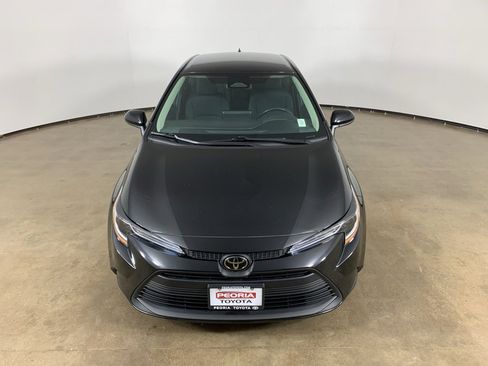Used 2024 Toyota Corolla LE image 4