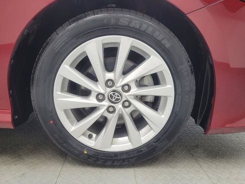 Used 2022 Toyota Camry LE image 31