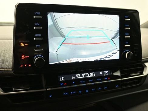 Used 2024 Toyota Sienna XLE Woodland Edition AWD/4WD image 7