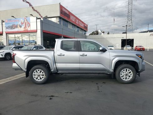 New 2026 Toyota Tacoma SR5 image 2