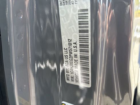 Used 2023 Jeep Wrangler Sahara w/ Cold Weather Group image 25