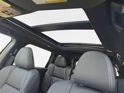 New 2026 Nissan Rogue Platinum AWD/4WD image 29
