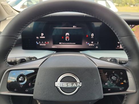 Used 2025 Nissan Murano SL image 23