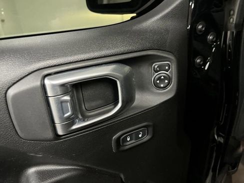 Used 2023 Jeep Gladiator Mojave w/ Trailer Tow Package AWD/4WD image 23