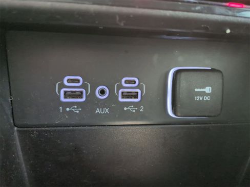 Certified 2023 Jeep Grand Cherokee L Limited image 32