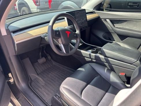 Used 2021 Tesla Model Y 2WD image 2