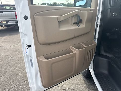 New 2026 Chevrolet Express 2500 RWD image 11
