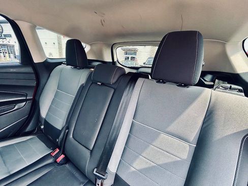 Used 2015 Ford Escape SE w/ Equipment Group 201A image 25