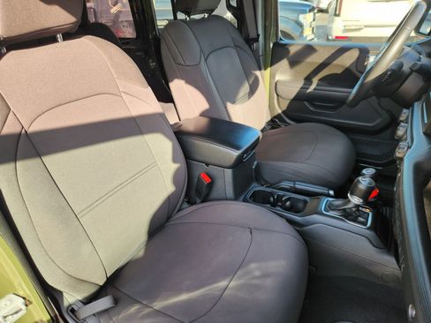 Used 2022 Jeep Wrangler Unlimited Sport image 14