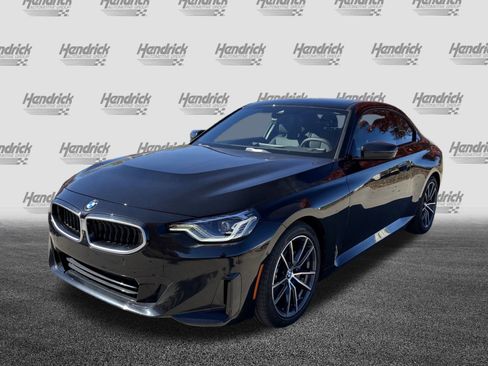 Certified 2025 BMW 230i Coupe image 5