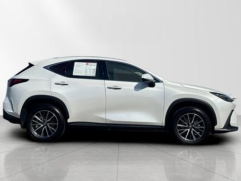 Used 2025 Lexus NX 250 FWD image 7