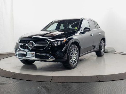 Certified 2026 Mercedes-Benz GLC 300 4MATIC image 3