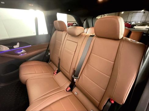 Used 2026 Mercedes-Benz GLS 450 4MATIC image 17