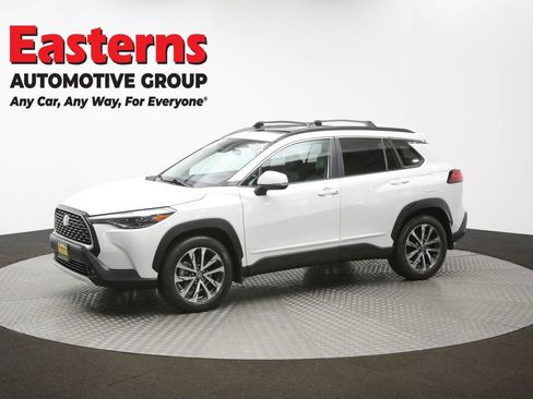 Used 2022 Toyota Corolla Cross XLE w/ Convenience Package image 54