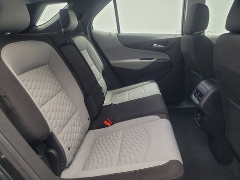 Used 2019 Chevrolet Equinox LS image 19