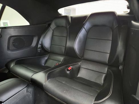 Used 2020 Ford Mustang Premium RWD image 21